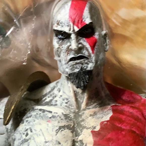 NECA God of War Kratos Action Figure - Picture 3 of 7